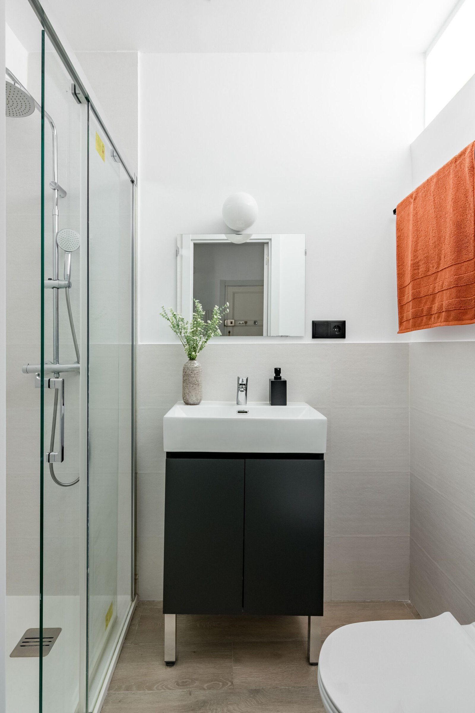 Piso Felipe Castro I baño