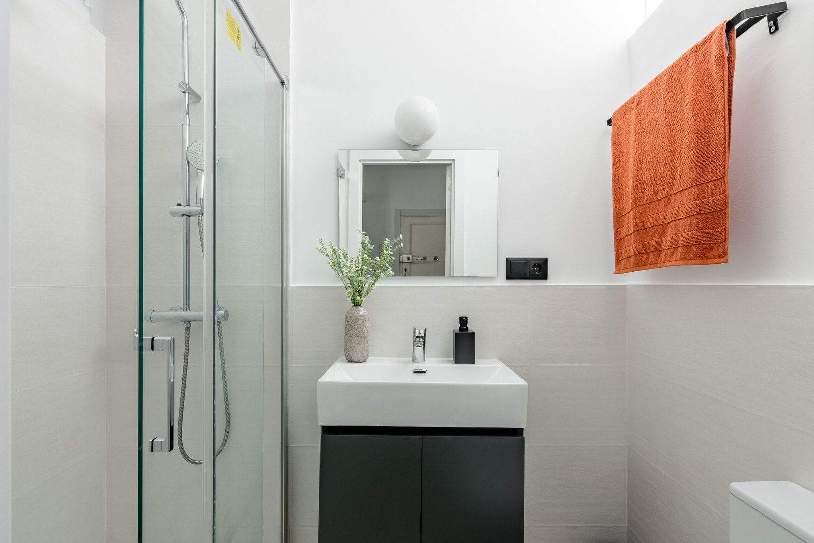 Piso Felipe Castro I baño