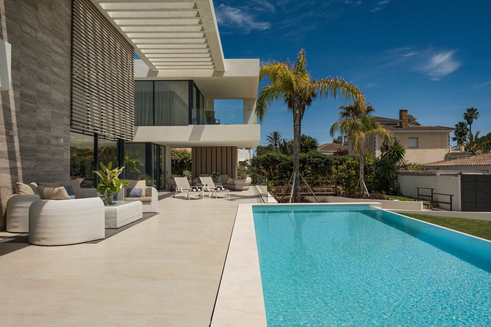 Reportaje fotografía Interior Avda Andalucia, Cabopino, Marbella