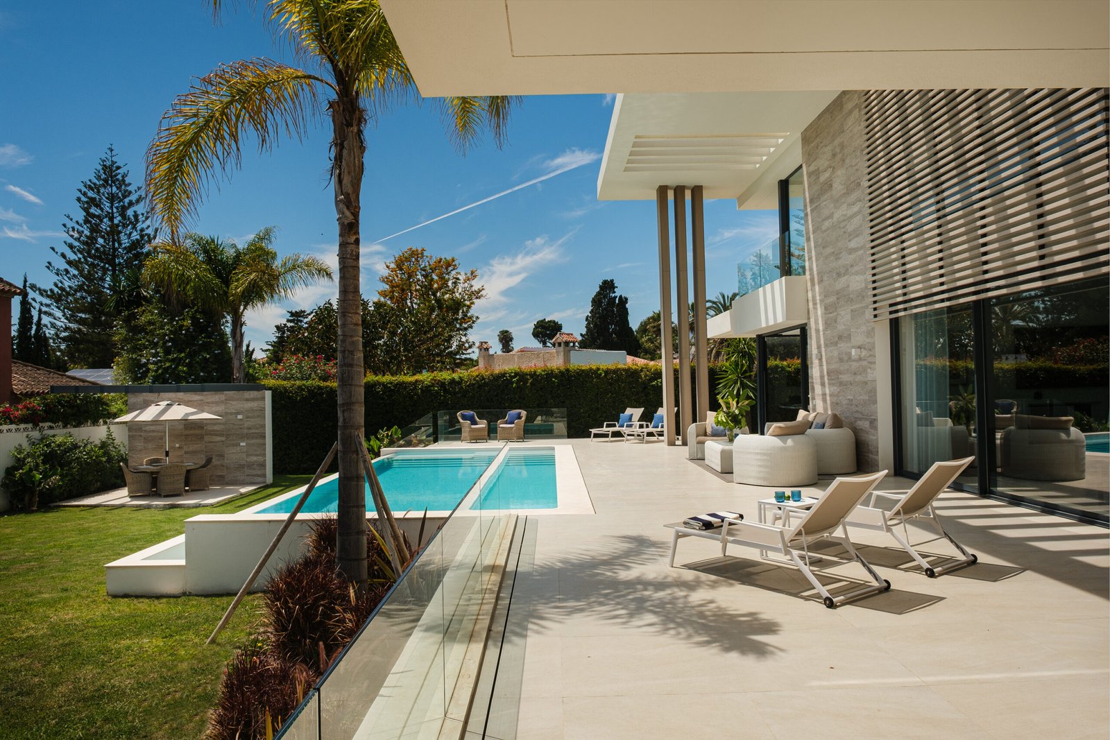 Reportaje fotografía Interior Avda Andalucia, Cabopino, Marbella