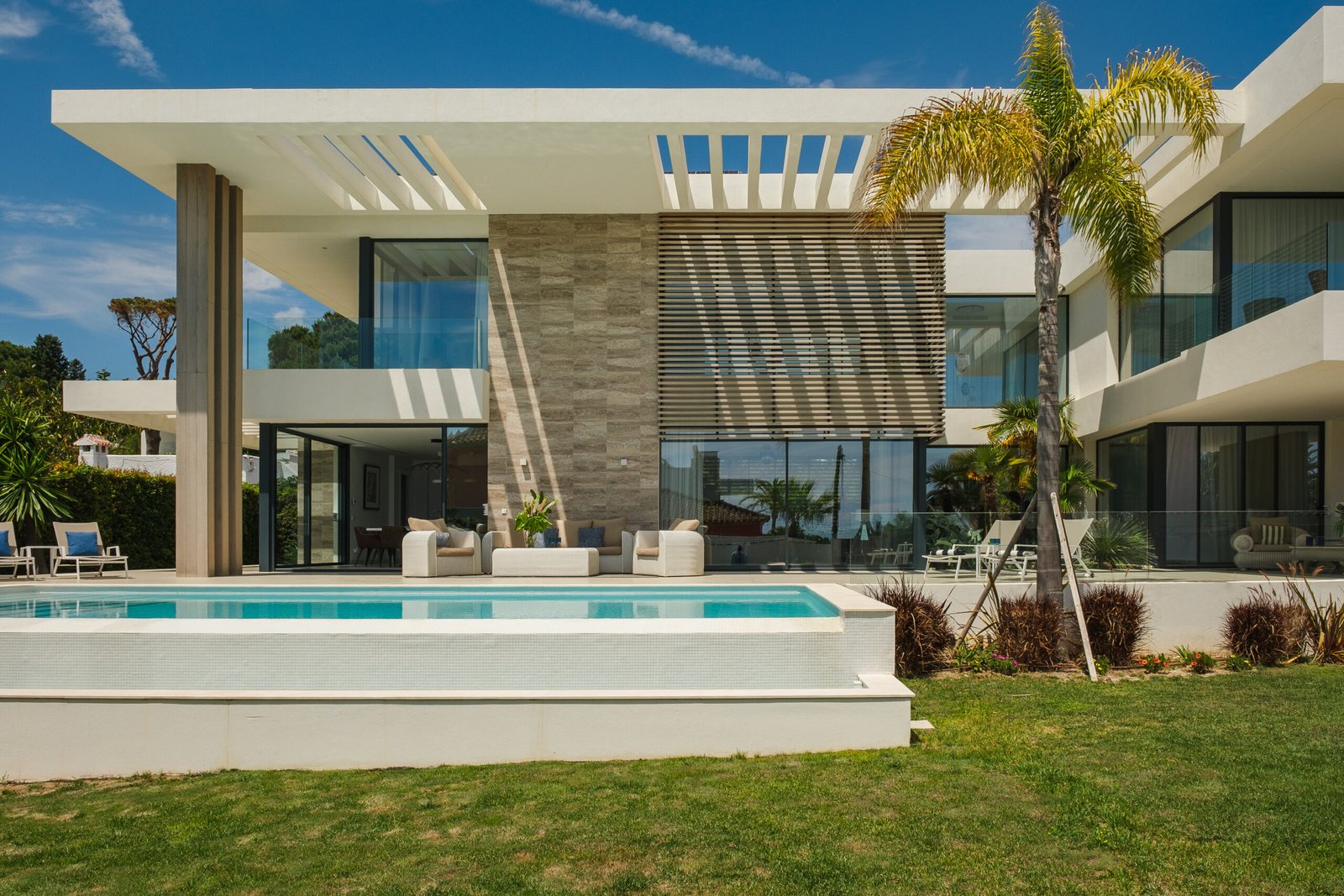 Reportaje fotografía Interior  Avda Andalucia, Cabopino, Marbella