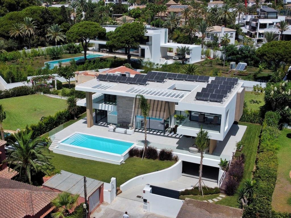 Dron - Chalet marbella malaga Av Andalucia alquiler